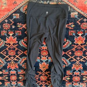 Ivivva Lululemon Girl’s Active Leggings Black Scrunched Leg